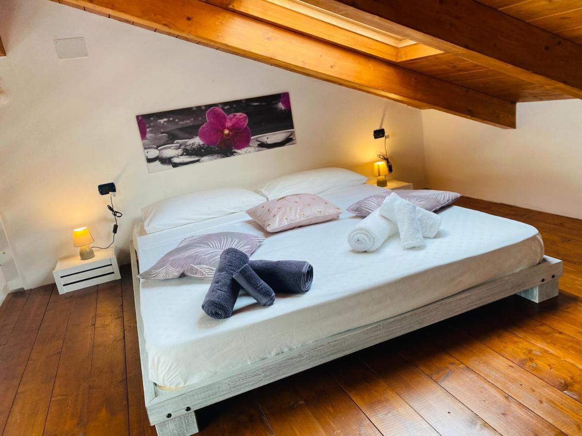 B&B Al Centro - Ossi Экстерьер фото